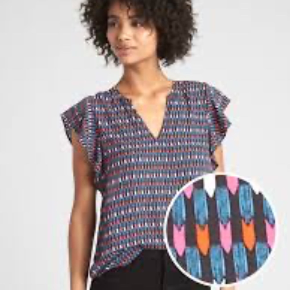 Ruffle Sleeve Print Split-Neck Top - X-Small (EUC)